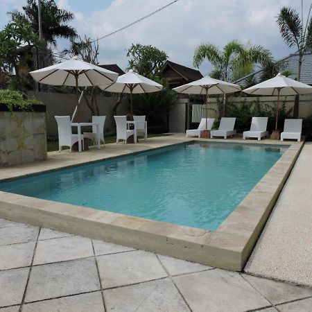 Lovina Kartika Villas מראה חיצוני תמונה