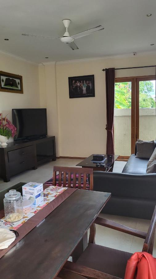 Lovina Kartika Villas מראה חיצוני תמונה