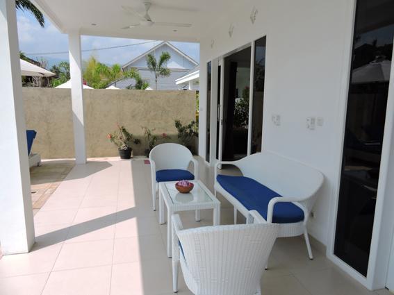 Lovina Kartika Villas מראה חיצוני תמונה